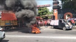 Gelombang Protes di Kediri, Massa Tagih Janji Bupati Dhito Terkait Kasus Dugaan Suap Perangkat Desa