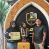 Sinergi Kabar Madura dan Imawa Tour, Berangkatkan Pemenang JJS Umrah dengan Pelayanan Prima