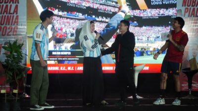 Hibur Masyarakat Trenggalek, Novita Hardini Gelar Nobar Final Piala Dunia 2026 di Pelataran Pasar Pon
