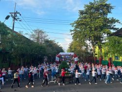 Gelar Senam Sehat, Dharmawanita Persatuan Trenggalek Ramaikan Car Free Day